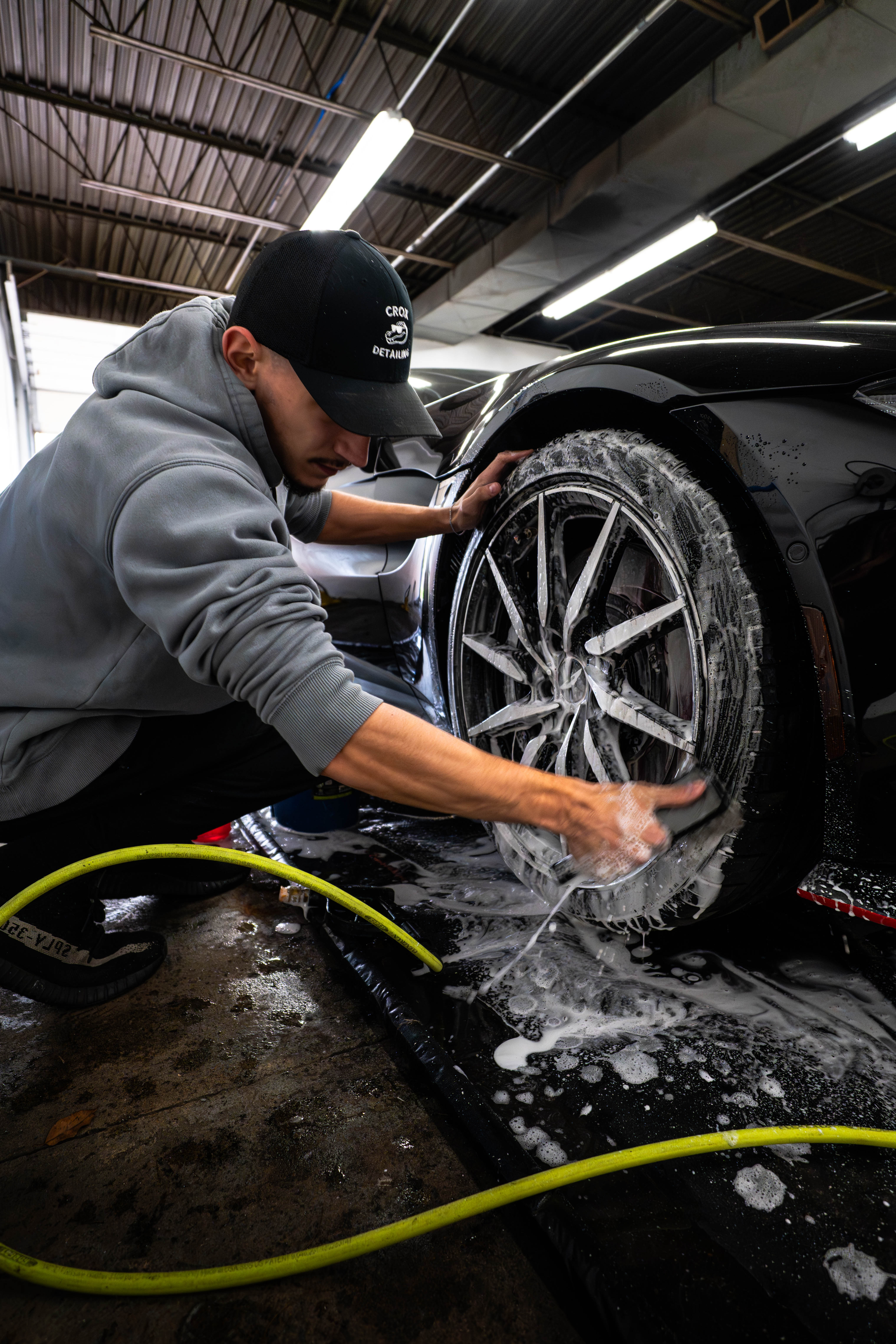 Aston Martin Photo 1